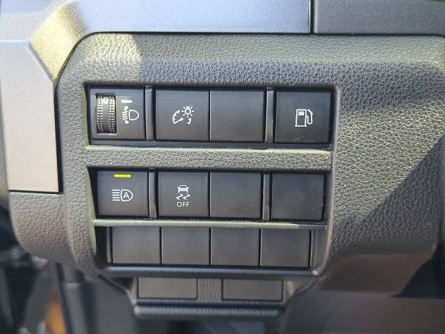 Used 2025 Toyota 4Runner SR5 AWD/4WD image 20