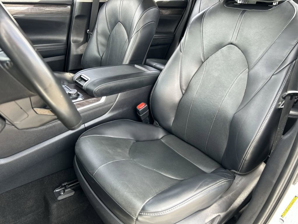 Used 2023 Toyota Highlander Limited AWD/4WD image 20