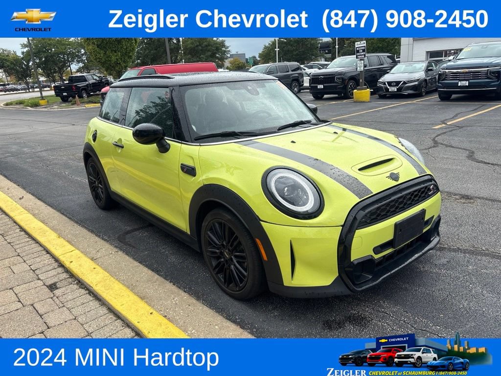 Used 2024 MINI Cooper S FWD image 1
