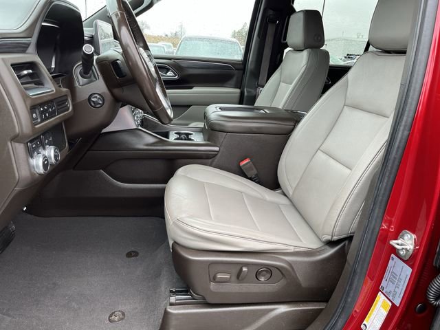 Used 2022 GMC Yukon SLT w/ SLT Premium Package image 15