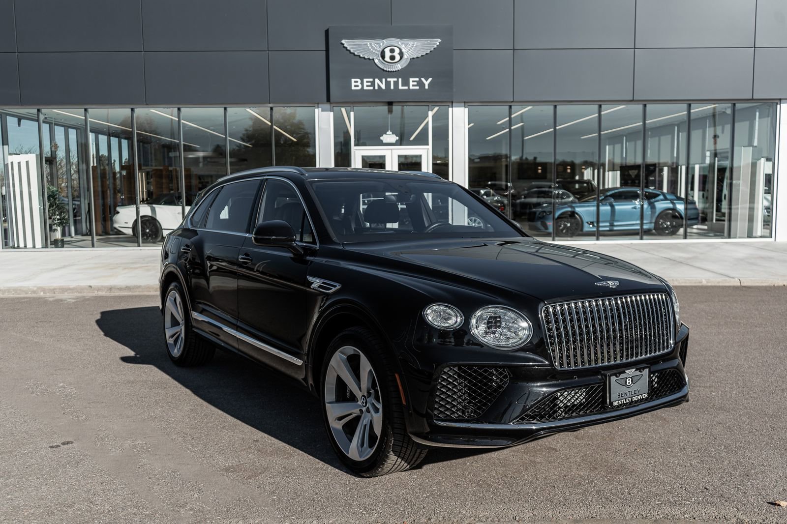 Used 2023 Bentley Bentayga Extended Wheelbase image 11
