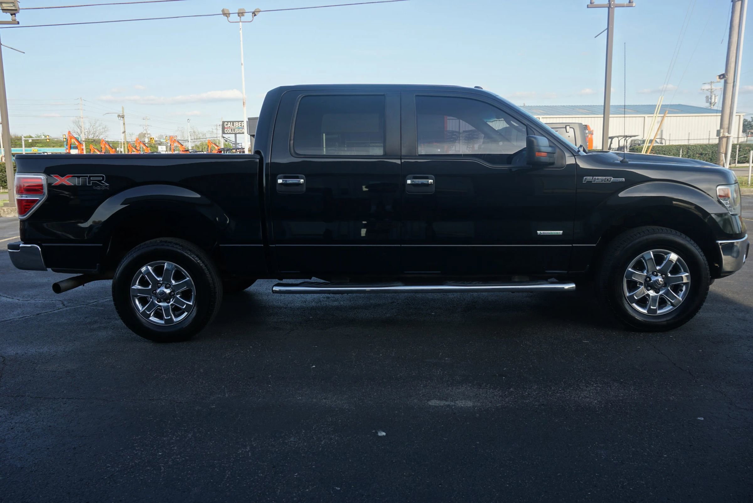 Used 2014 Ford F150 XLT w/ Equipment Group 302A Luxury image 4