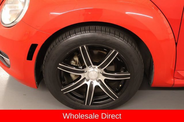 Used 2014 Volkswagen Beetle TDI FWD image 7