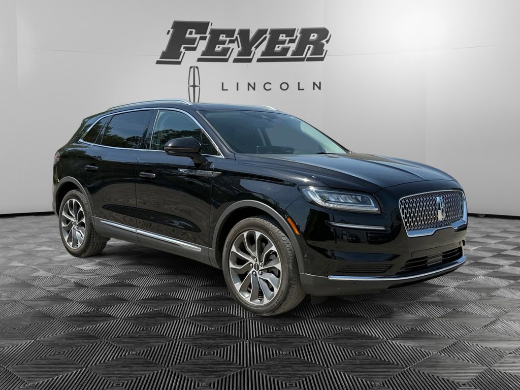 Used 2023 Lincoln Nautilus Reserve w/ Equipment Group 201A FWD image 7