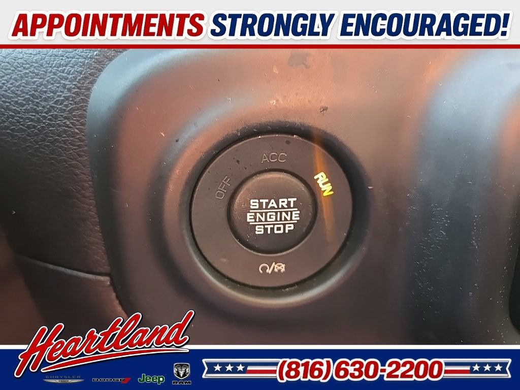 Used 2018 Jeep Wrangler Unlimited Sahara AWD/4WD image 47