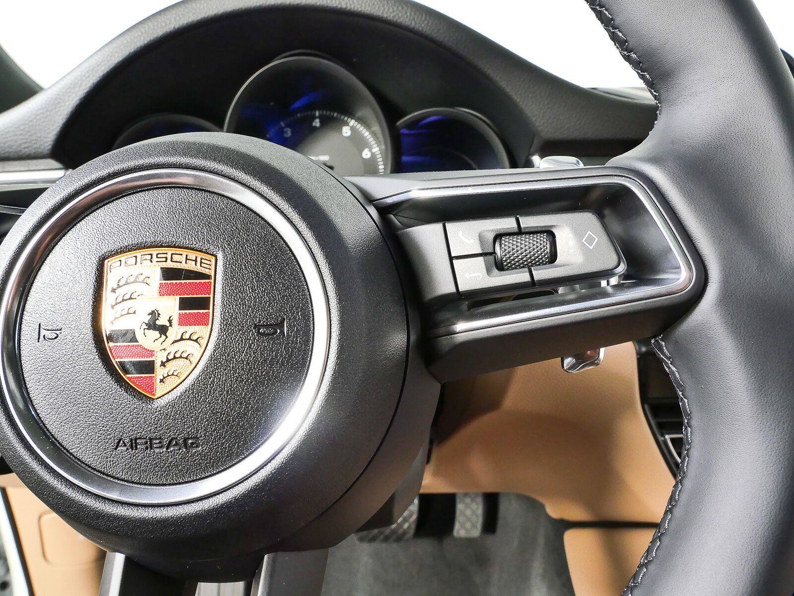 New 2026 Porsche Macan Turbo AWD/4WD image 12