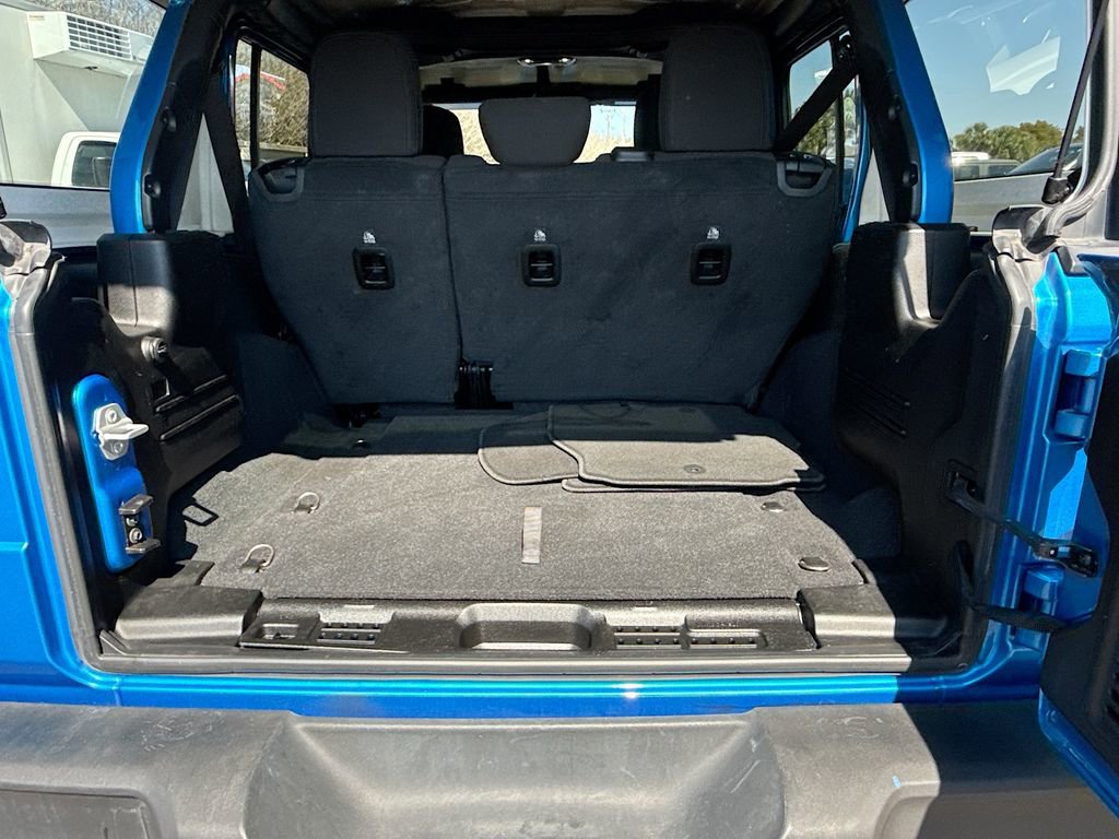 Used 2022 Jeep Wrangler Unlimited Sport image 29