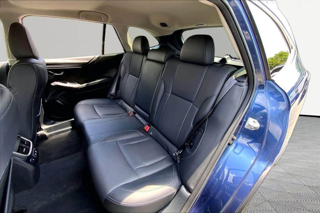 Used 2021 Subaru Outback Limited AWD/4WD image 16