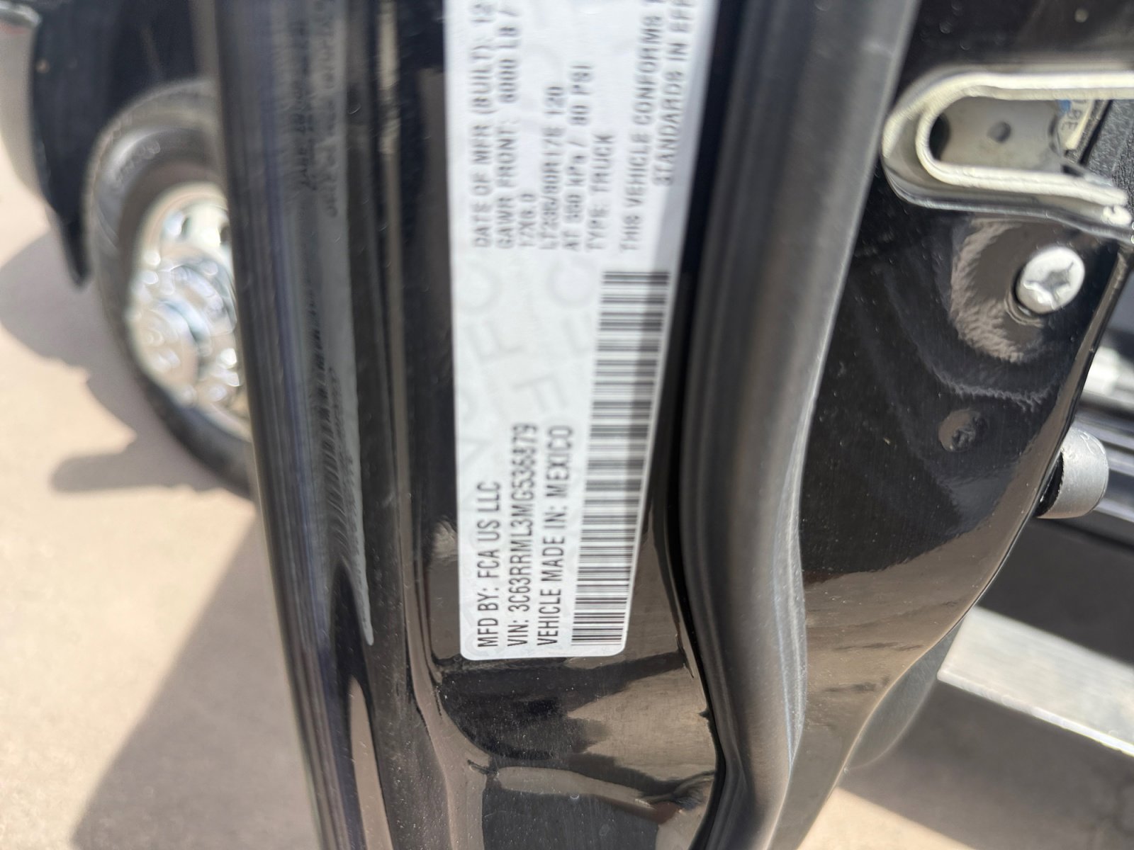 Used 2021 RAM 3500 Laramie image 34