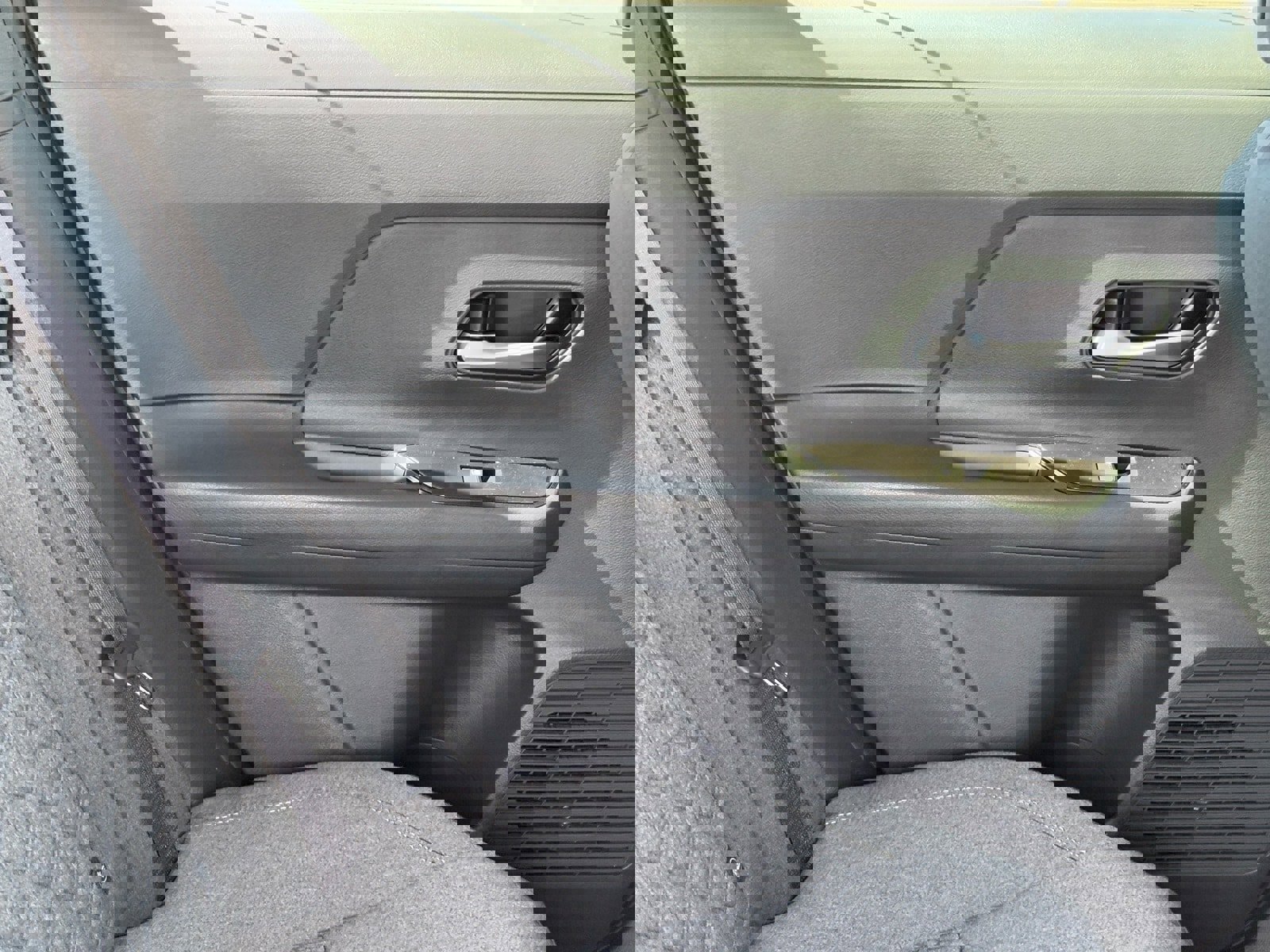 New 2026 Nissan Kicks SV w/ Cold Weather Package image 11