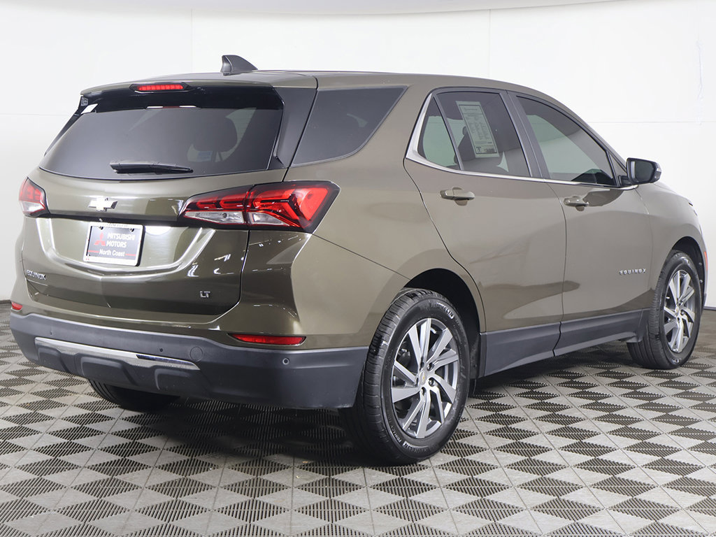 Used 2024 Chevrolet Equinox LT FWD image 11