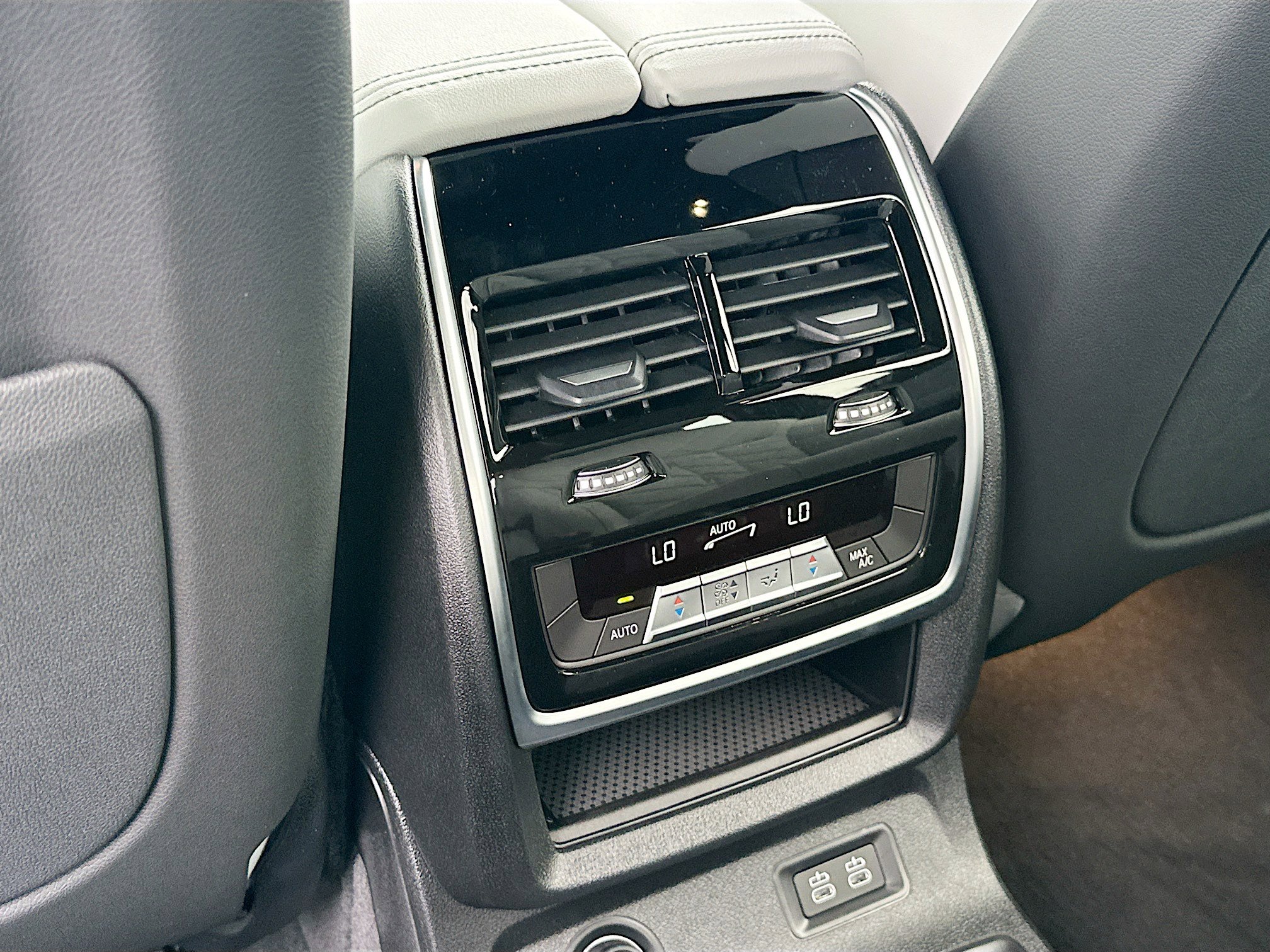 New 2026 BMW X7 xDrive40i w/ M Sport Package image 19