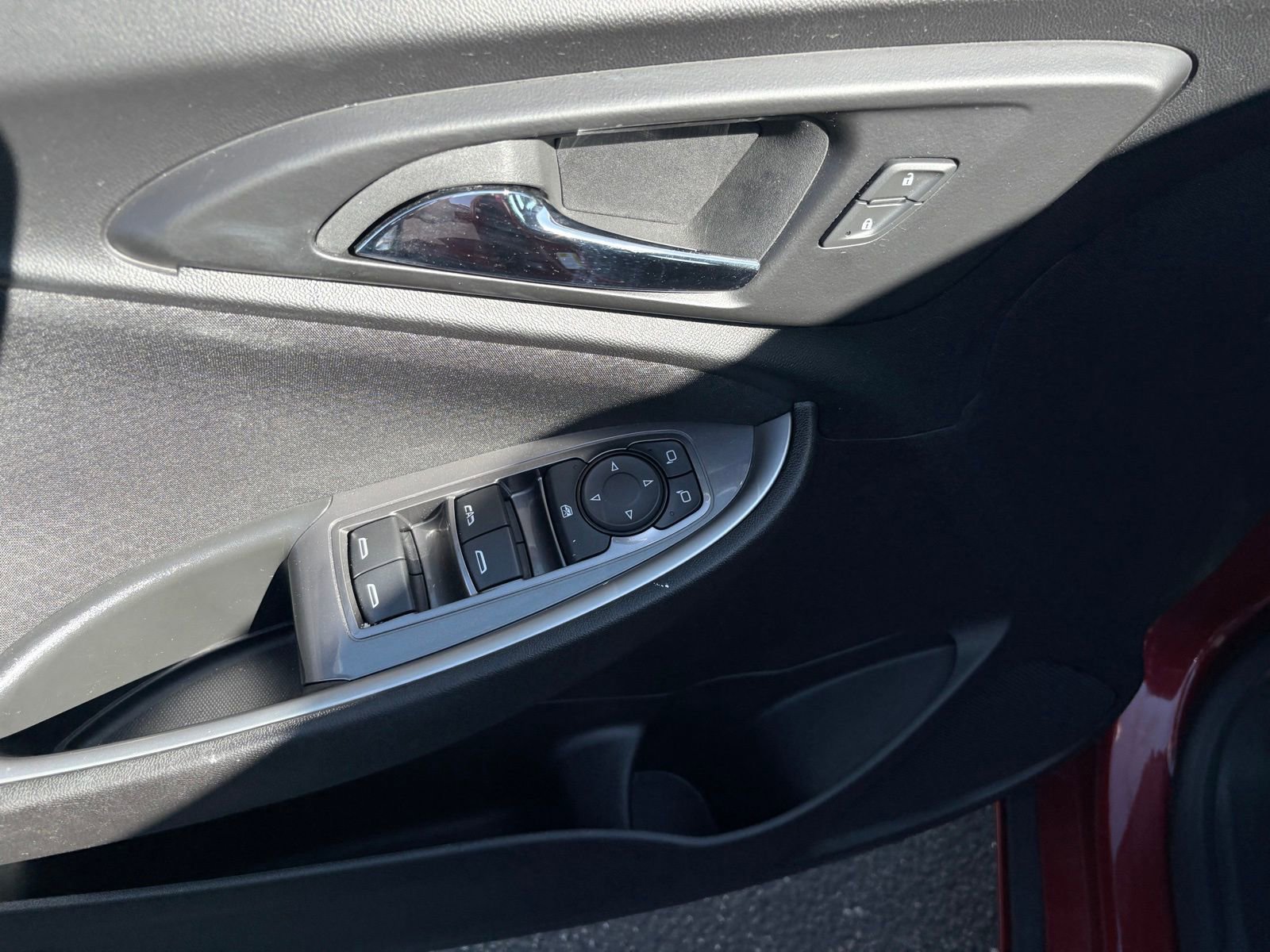 Used 2024 Chevrolet Malibu LT image 17