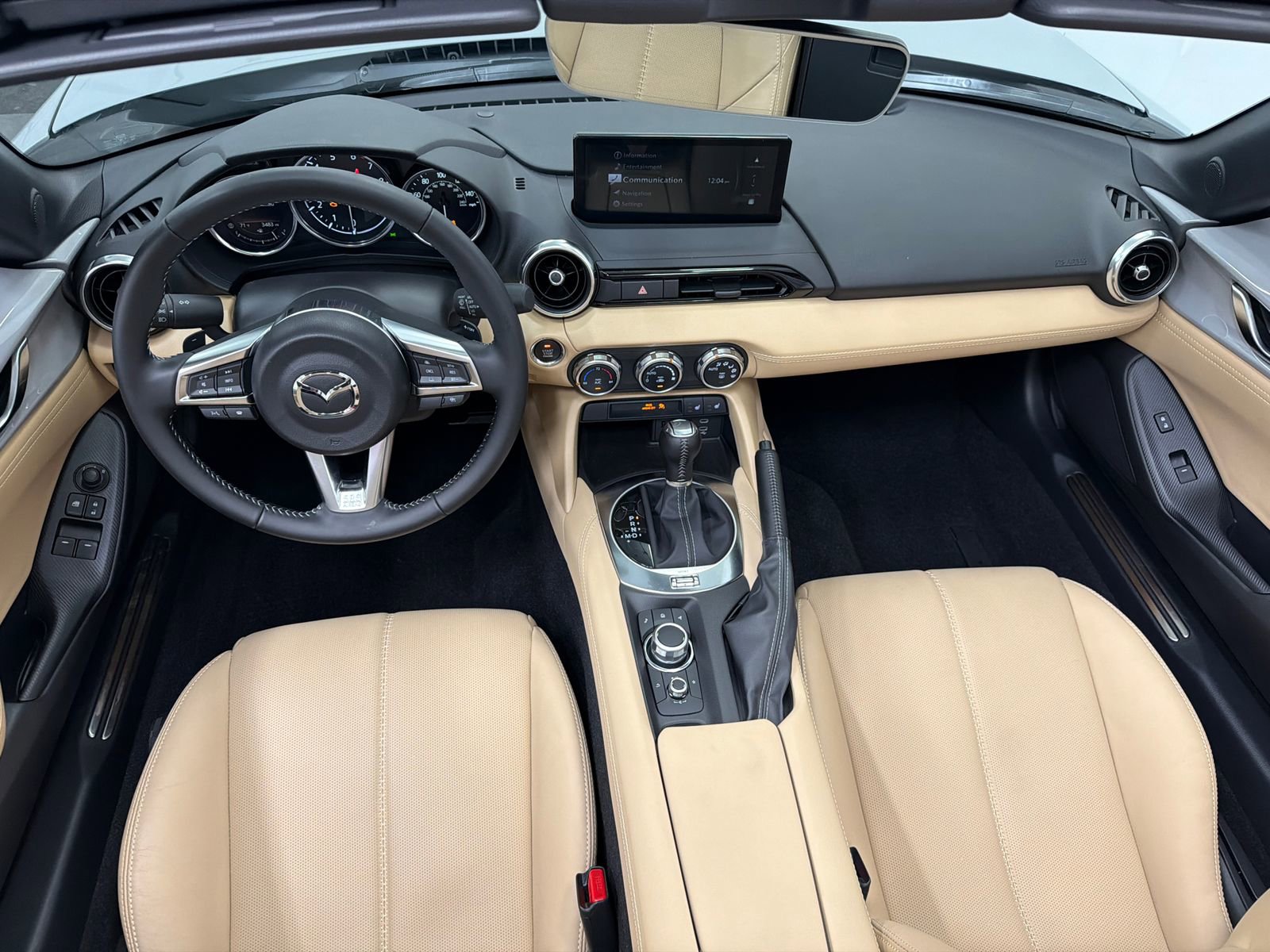 Used 2024 MAZDA MX-5 Miata Grand Touring w/ Appearance Package image 15