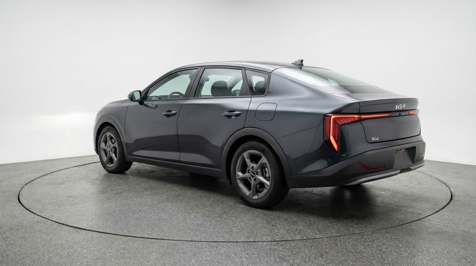 Used 2025 Kia K4 FWD image 6