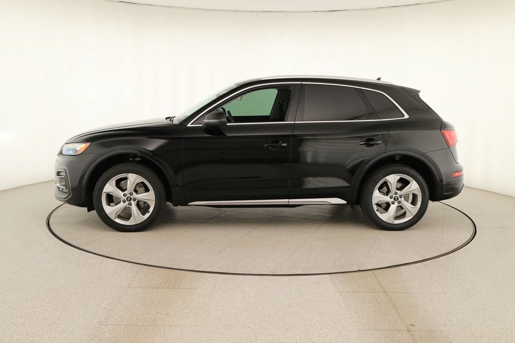 Used 2021 Audi Q5 2.0T Premium Plus w/ Premium Plus Package AWD/4WD image 2