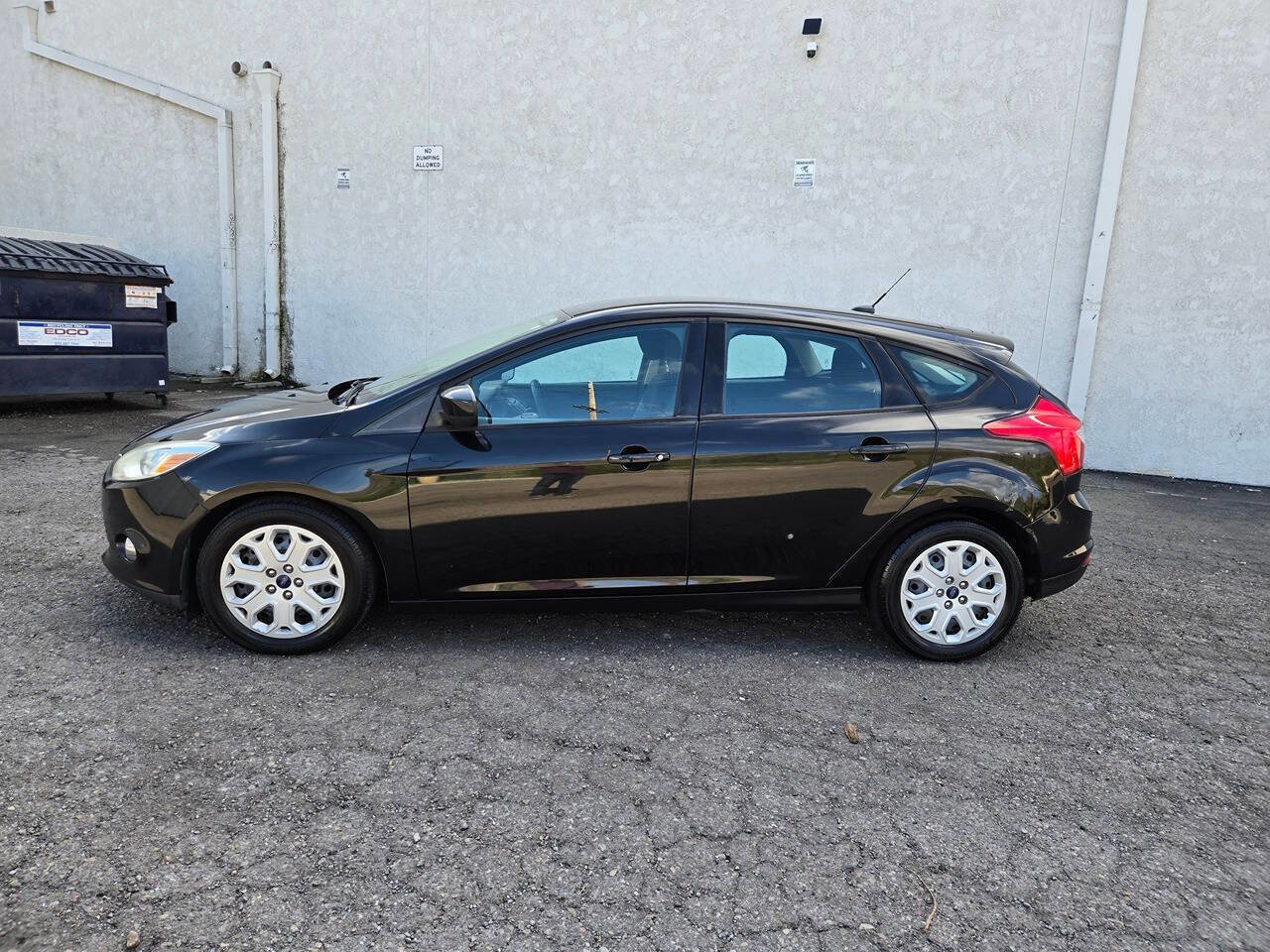 Used 2012 Ford Focus SE image 11
