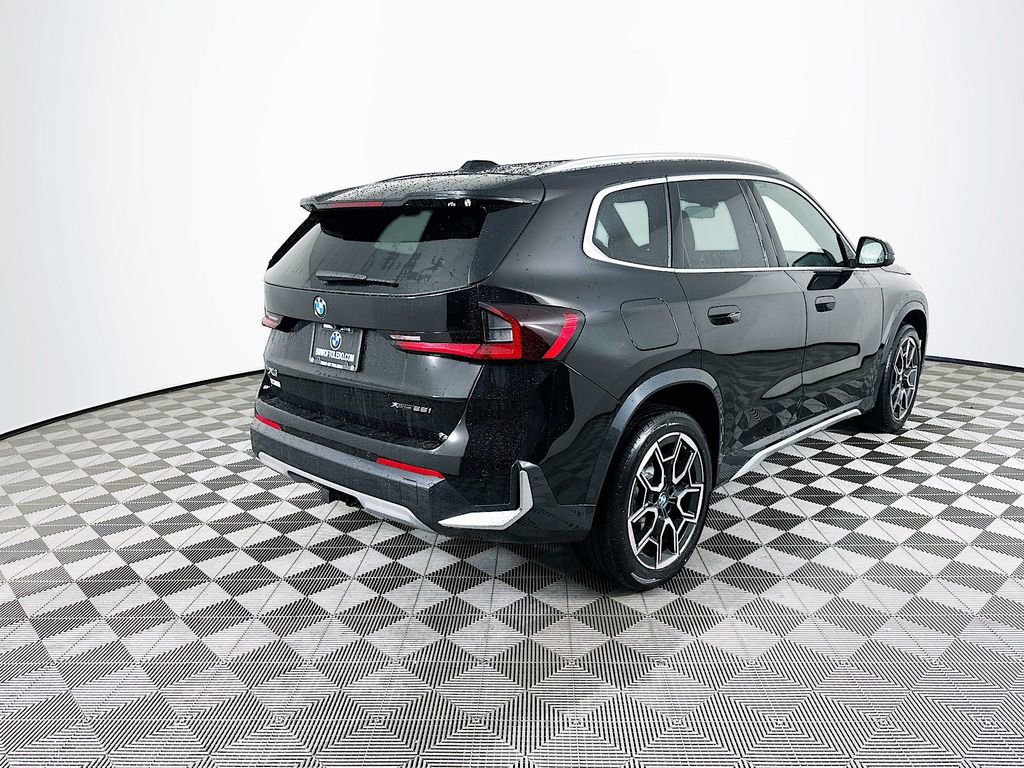New 2026 BMW X1 xDrive28i w/ Technology Package image 9