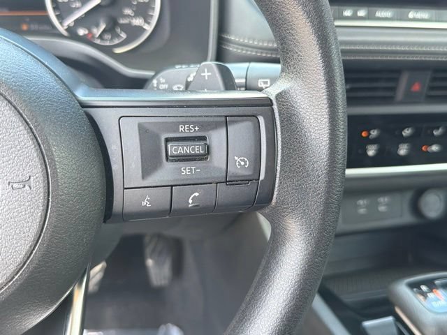 Used 2024 Nissan Rogue S AWD/4WD image 29