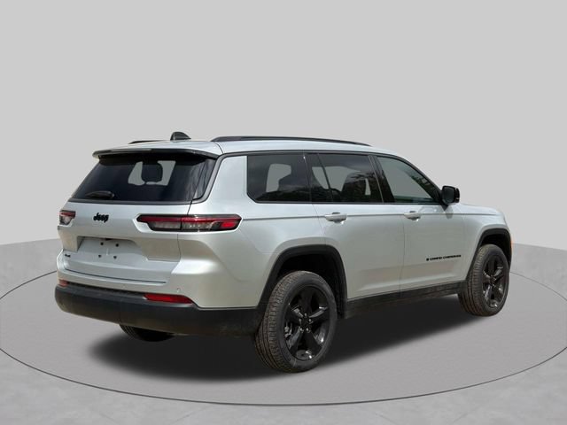New 2026 Jeep Grand Cherokee L Limited w/ Limited Altitude Package AWD/4WD image 4