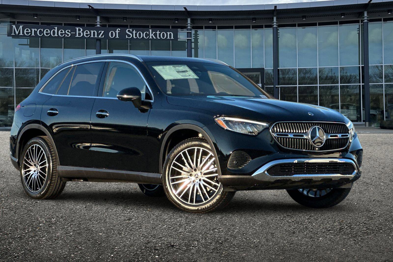 New 2026 Mercedes-Benz GLC 300 4MATIC