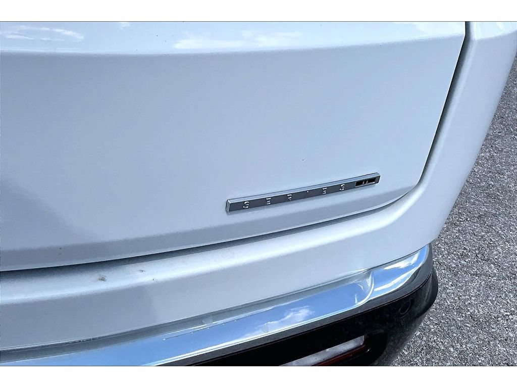 Certified 2024 Jeep Wagoneer Series II AWD/4WD image 38