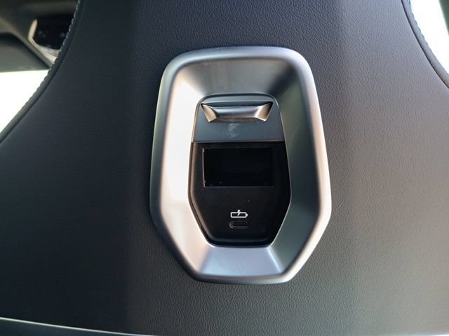 New 2026 BMW 740i w/ Executive Package RWD image 15