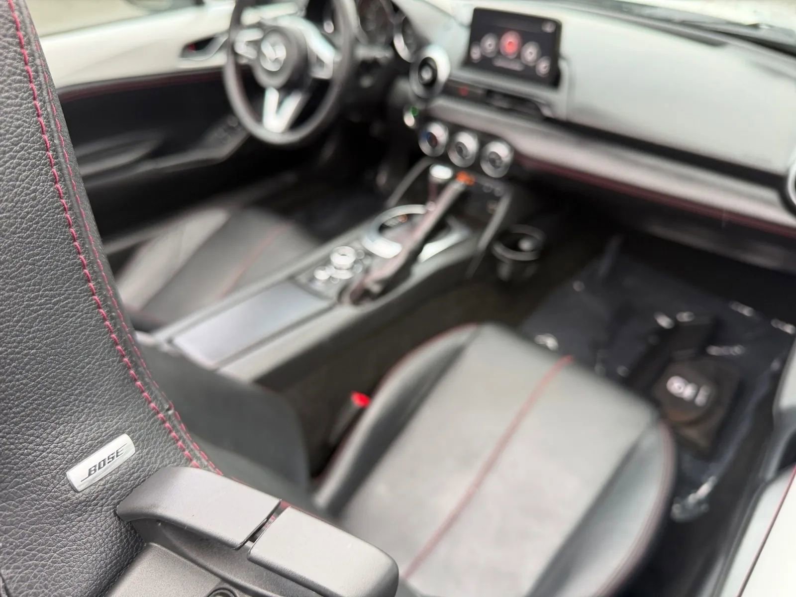 Used 2019 MAZDA MX-5 Miata Grand Touring RWD image 16