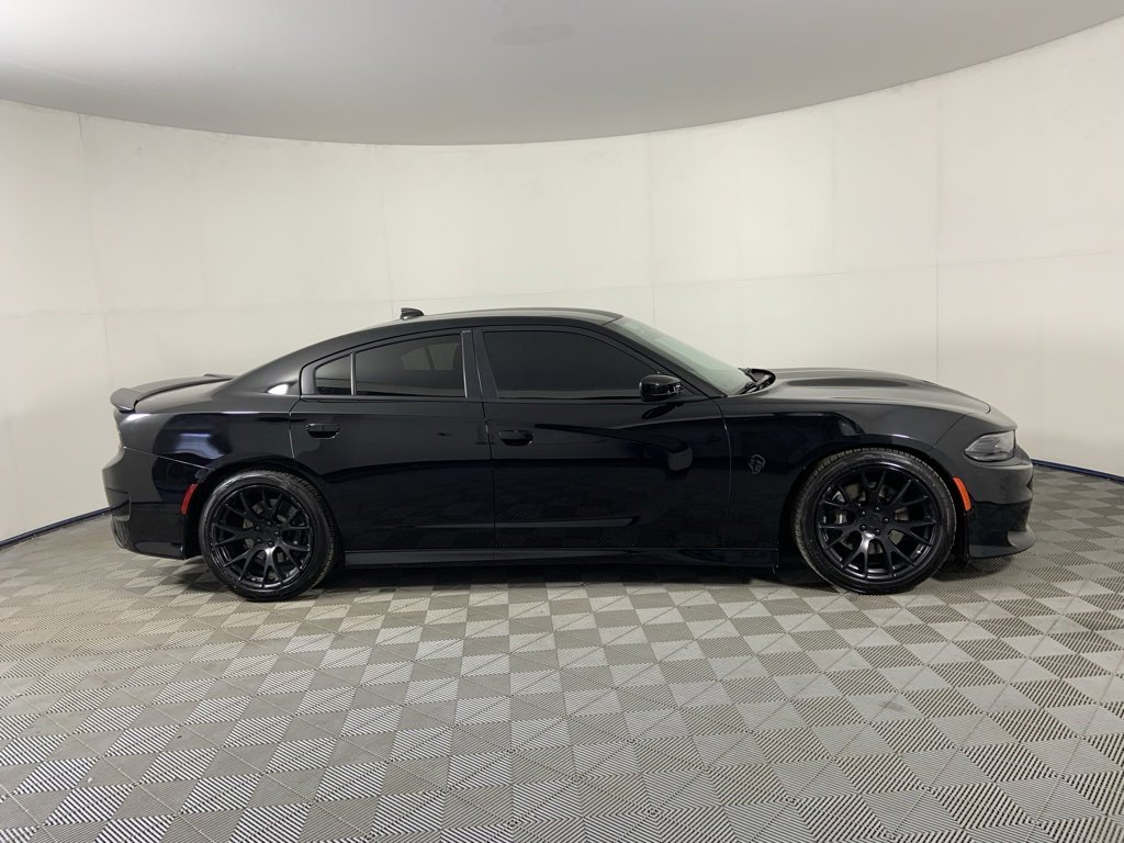 Used 2019 Dodge Charger Scat Pack w/ Navigation & Travel Group image 2