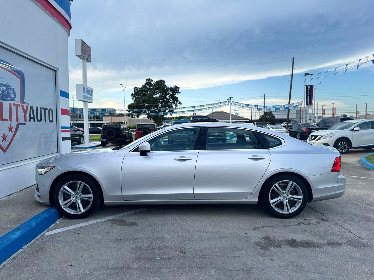 Used 2018 Volvo S90 T5 Momentum w/ Convenience Package AWD/4WD image 20