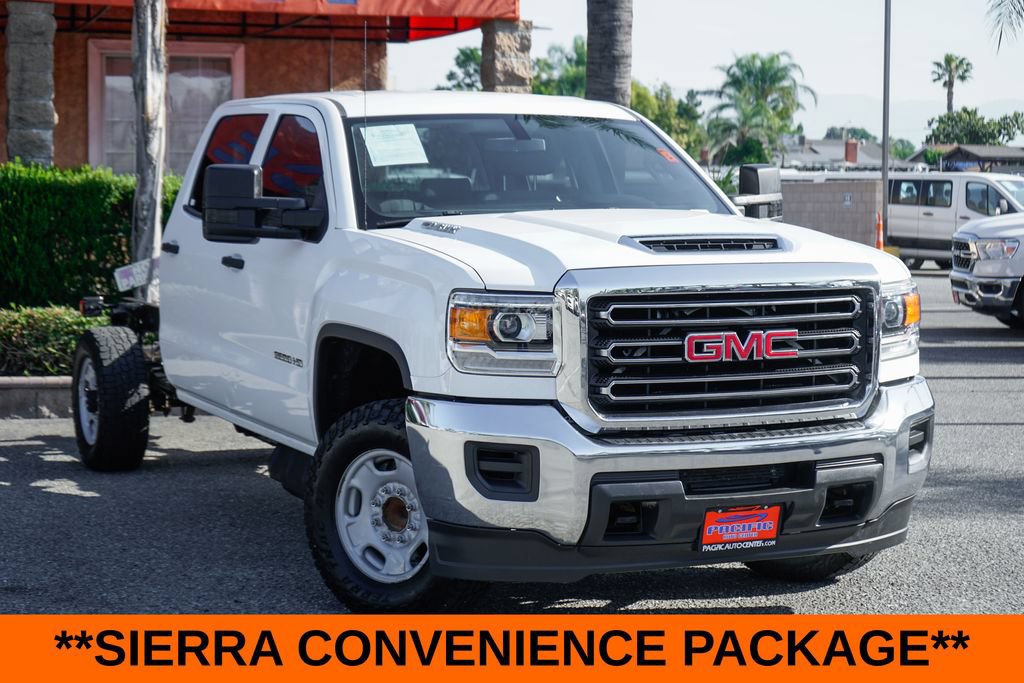 Used 2018 GMC Sierra 2500 2WD Crew Cab w/ Sierra Convenience Package image 2