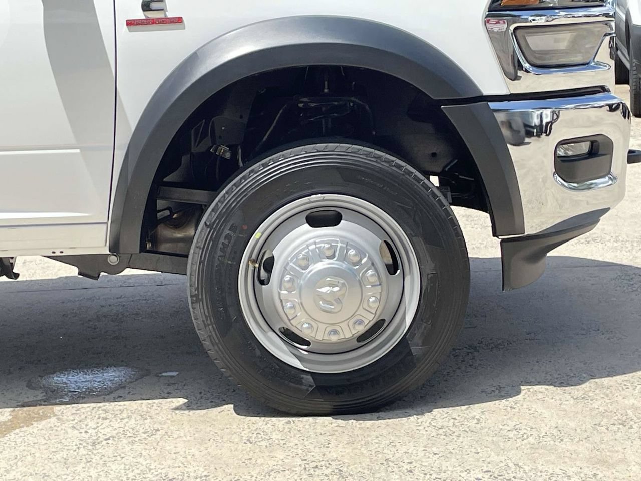 New 2025 RAM 4500 Tradesman w/ Chrome Appearance Group AWD/4WD image 38