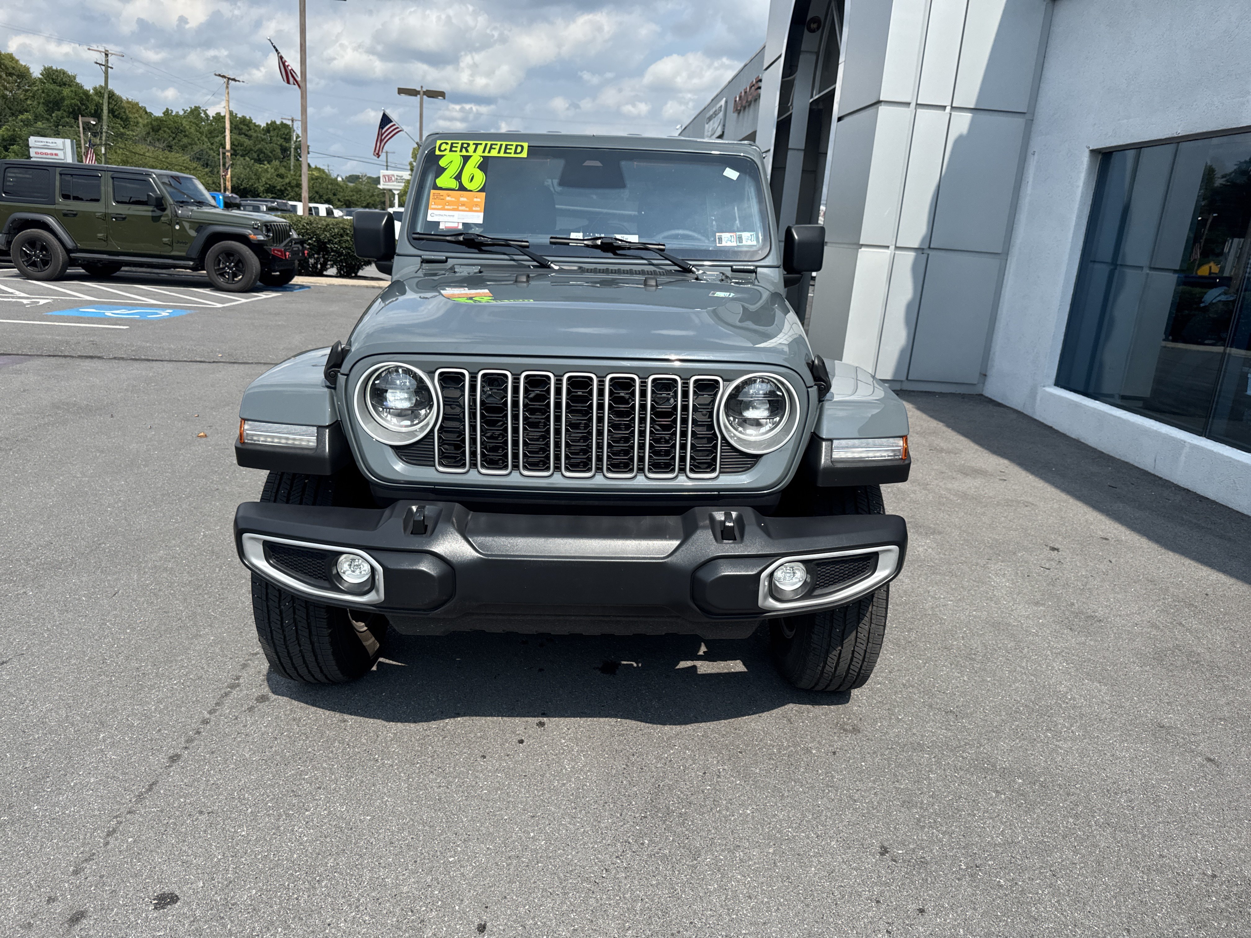 Used 2026 Jeep Wrangler Unlimited Sahara AWD/4WD image 9