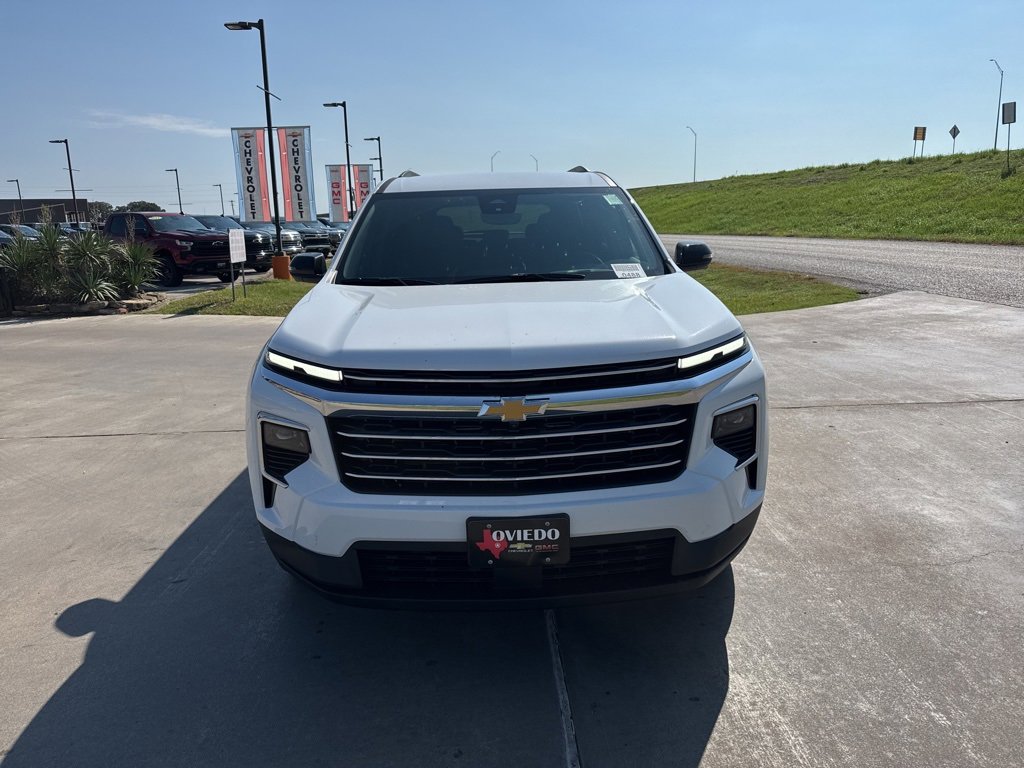 New 2026 Chevrolet Traverse LT w/ Driver Confidence Package image 3