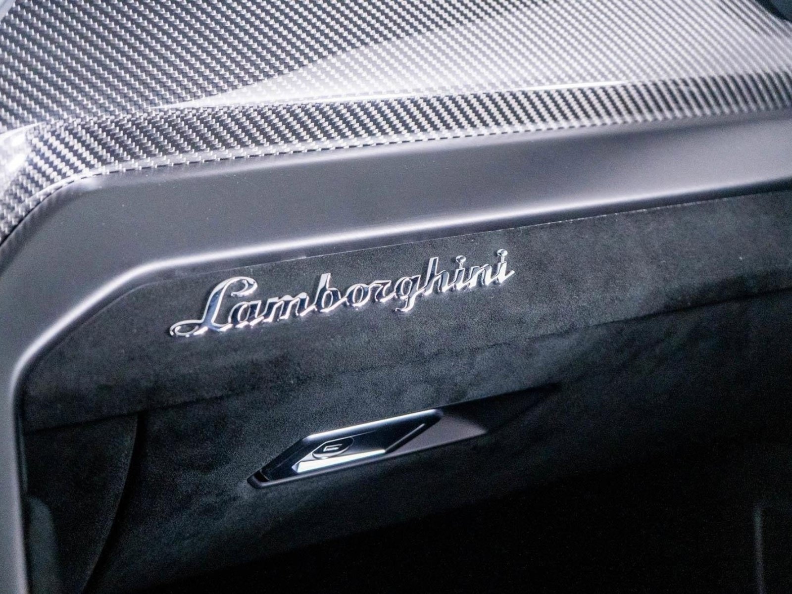 Used 2023 Lamborghini Urus Performante AWD/4WD image 44