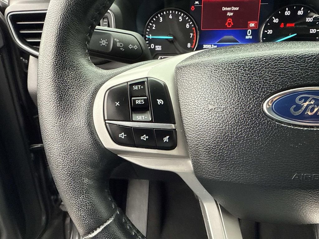 Used 2023 Ford Explorer XLT w/ Equipment Group 202A image 10