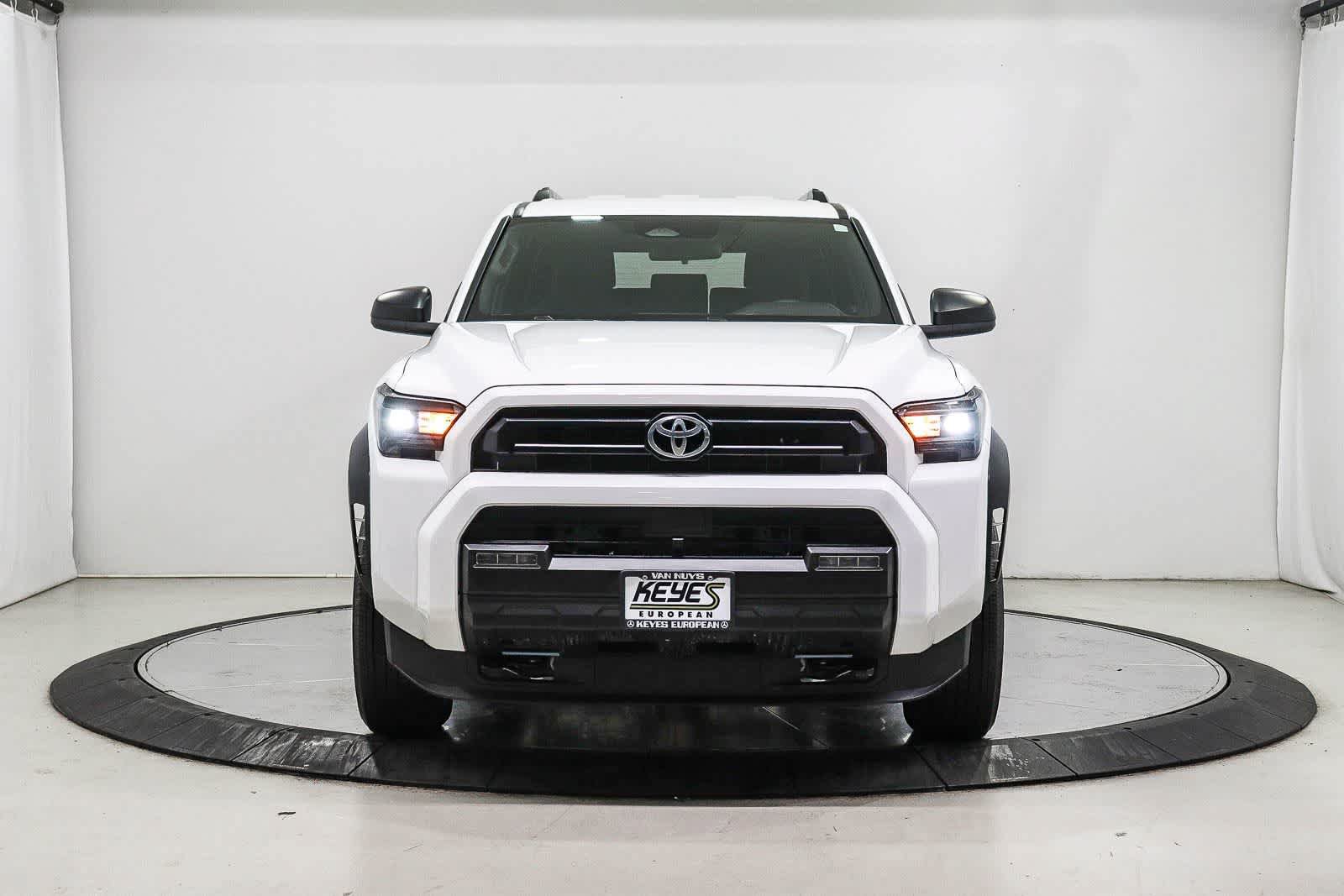 Used 2025 Toyota 4Runner SR5 RWD image 6