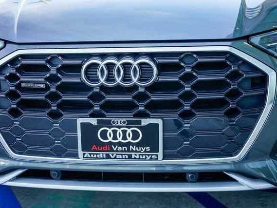 Used 2023 Audi Q5 2.0T Premium w/ Convenience Package image 8