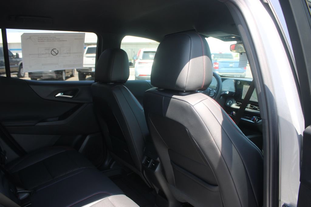 New 2026 Chevrolet Equinox ACTIV w/ Convenience Package III FWD image 31
