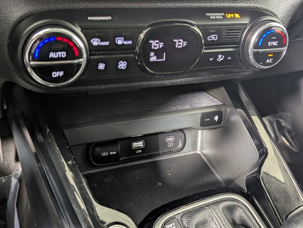 Used 2023 Kia Soul S image 19