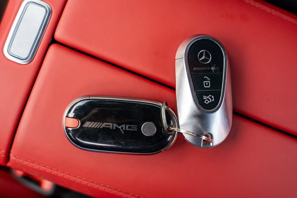 Used 2025 Mercedes-Benz AMG GT 55 image 31