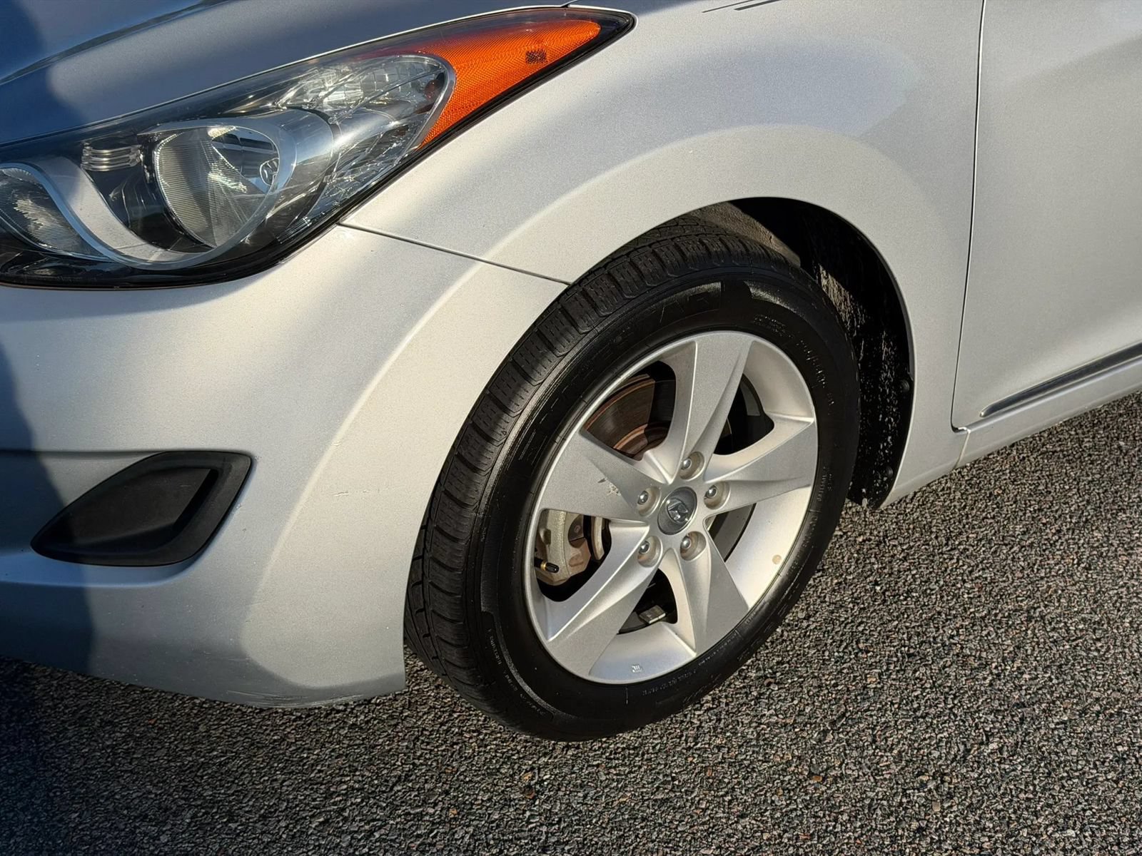 Used 2013 Hyundai Elantra GLS FWD image 24