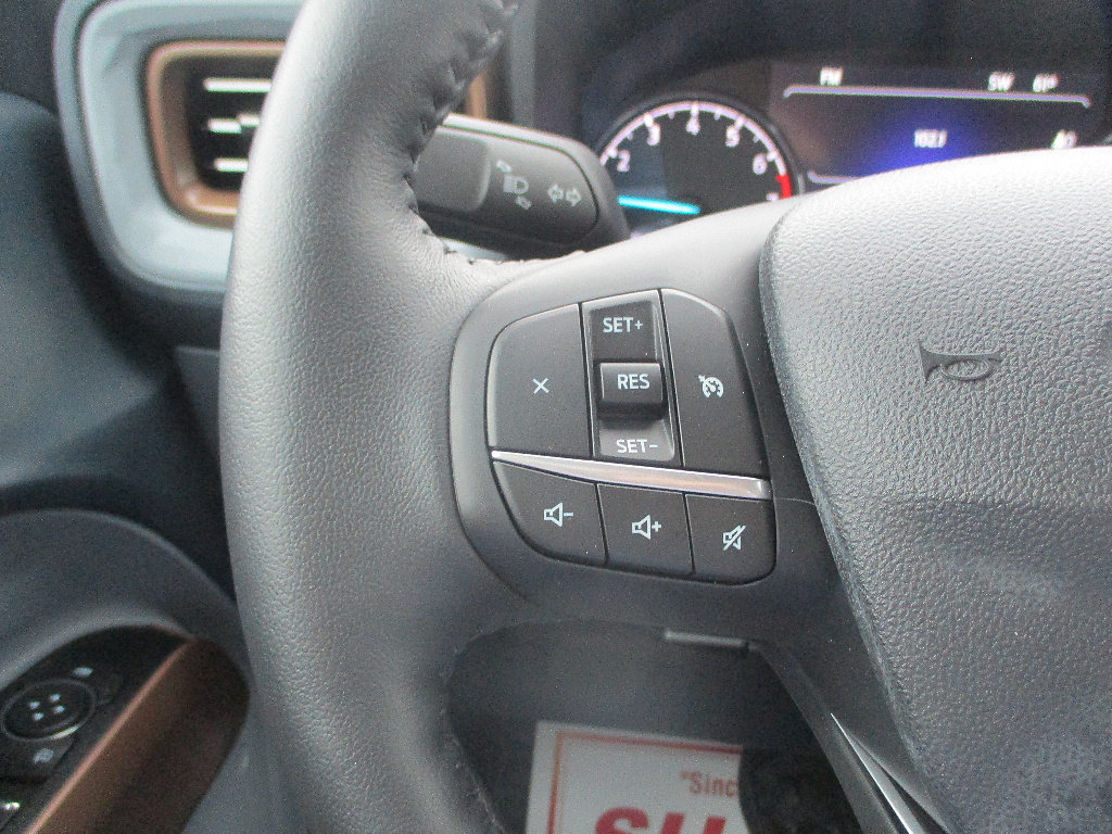 Used 2022 Ford Maverick Lariat FWD image 13