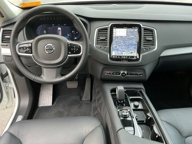 Certified 2025 Volvo XC90 B5 Core AWD/4WD image 13