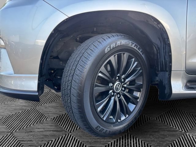 Used 2021 Lexus GX 460 Premium w/ Accessory Package AWD/4WD image 30