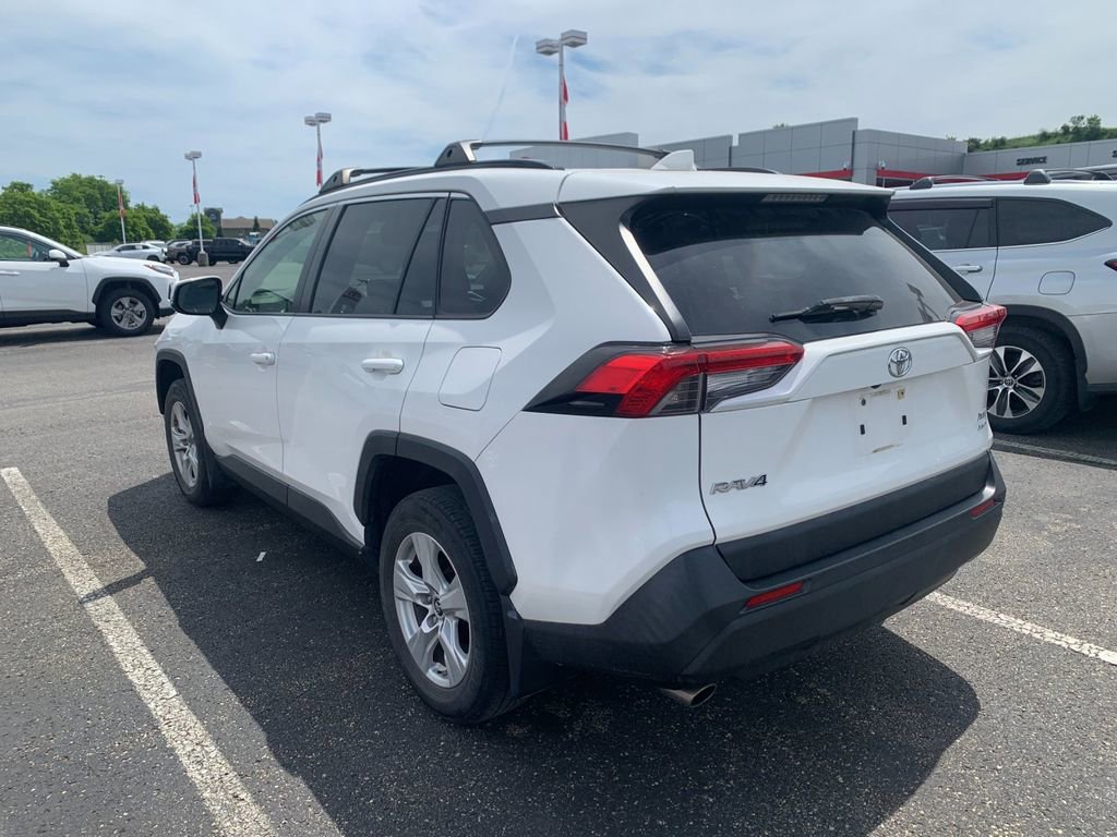 Used 2019 Toyota RAV4 XLE w/ All Weather Liner Package AWD/4WD image 4