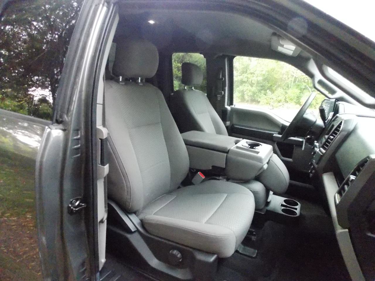 Used 2017 Ford F150 XLT AWD/4WD image 15