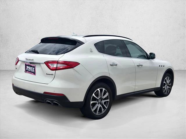 Used 2018 Maserati Levante image 5