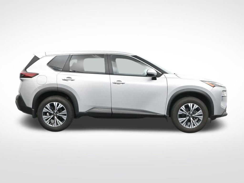 Used 2022 Nissan Rogue SV AWD/4WD image 4