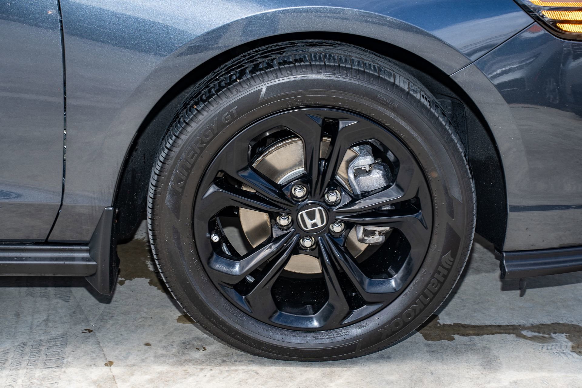 Certified 2025 Honda Accord SE image 39